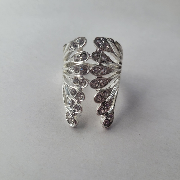 Vintage Bat Wing Unbranded Statement Ring - Picture 3 of 15